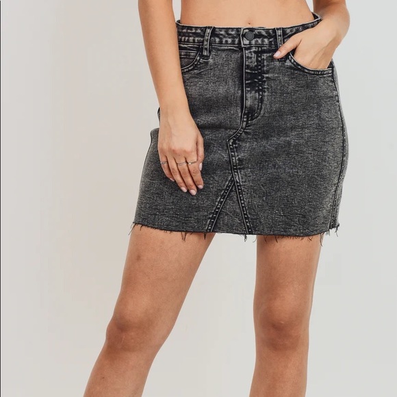 Just Black Dresses & Skirts - Just Black Denim 80’s Vintage Skirt